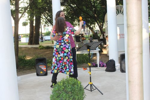 Концерты на уличных площадках