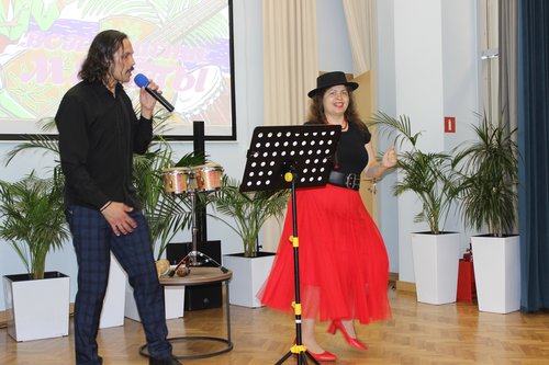 Латино фест 2025 год в ЦМД ВДНХ, поём испанские песни